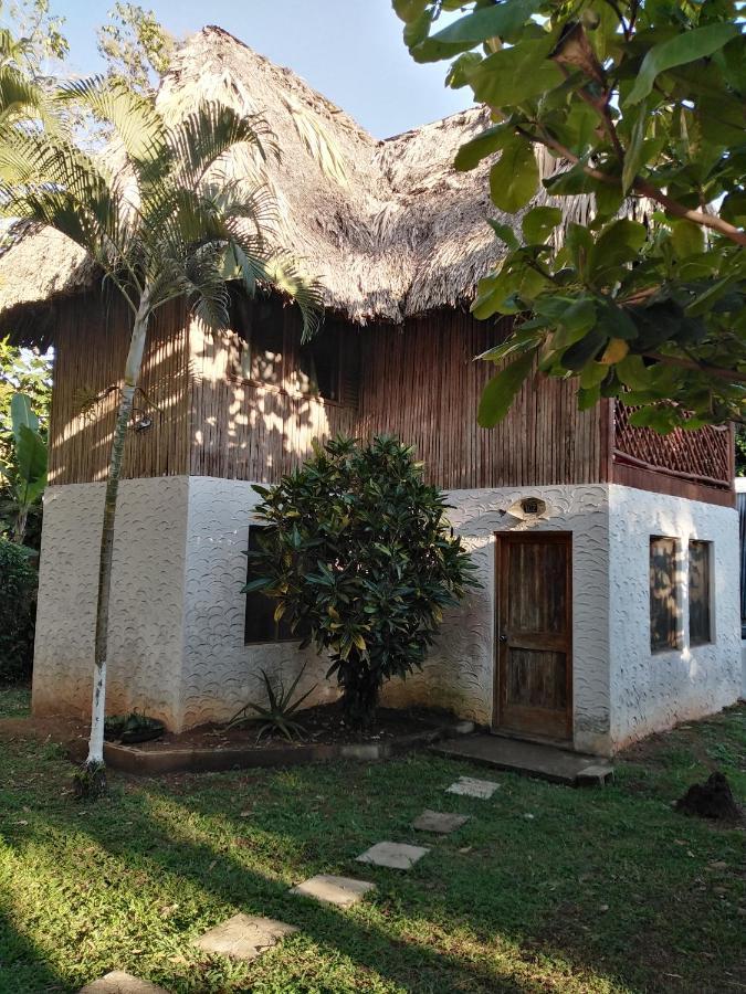 Hotel Cavanna Inn Castillo de San Felipe Екстериор снимка