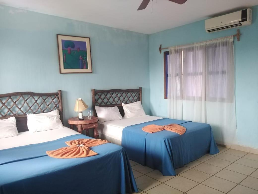 Hotel Cavanna Inn Castillo de San Felipe Екстериор снимка