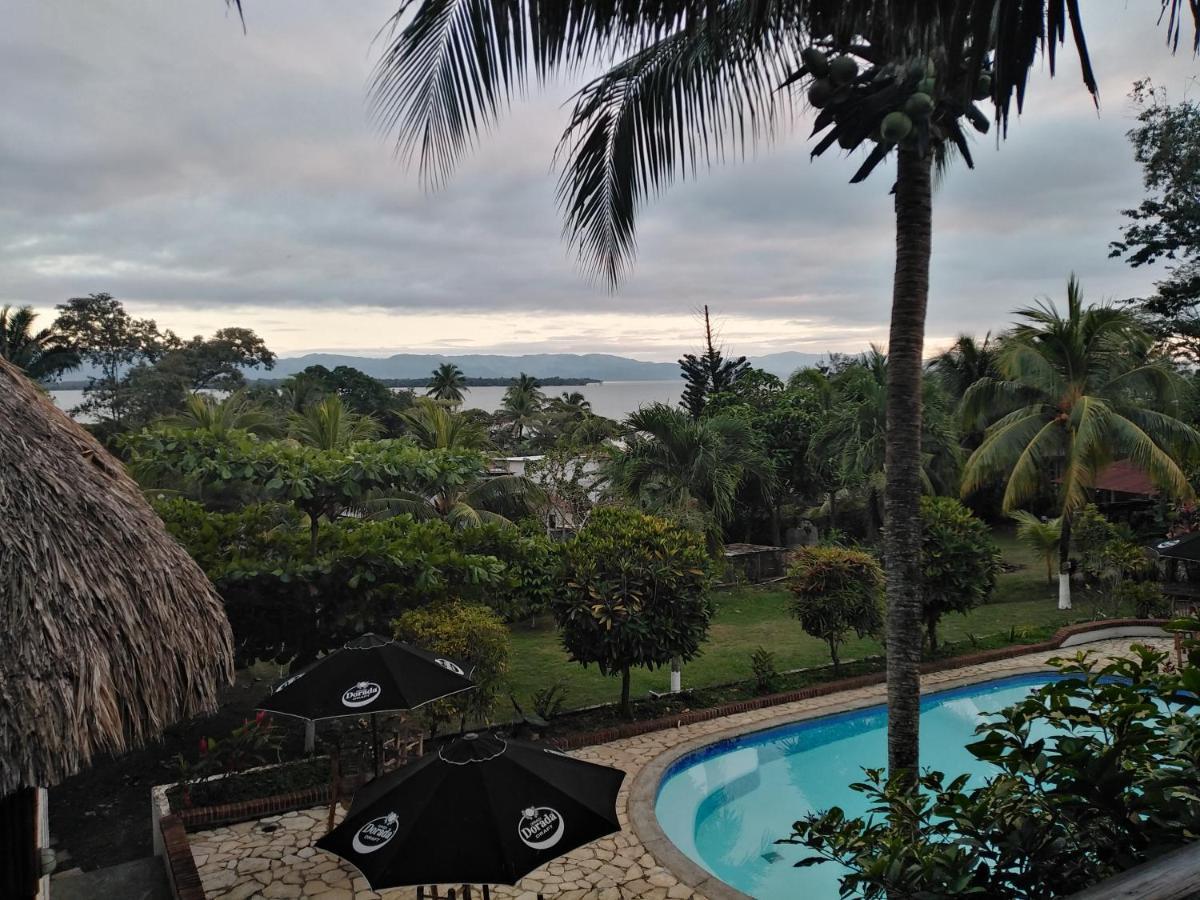 Hotel Cavanna Inn Castillo de San Felipe Екстериор снимка